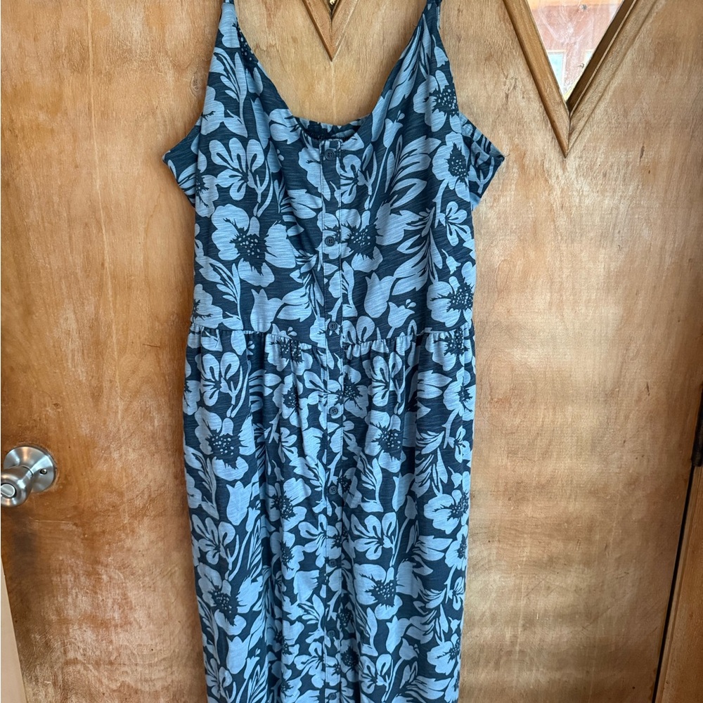 Floral Sleeveless Maxi Dress